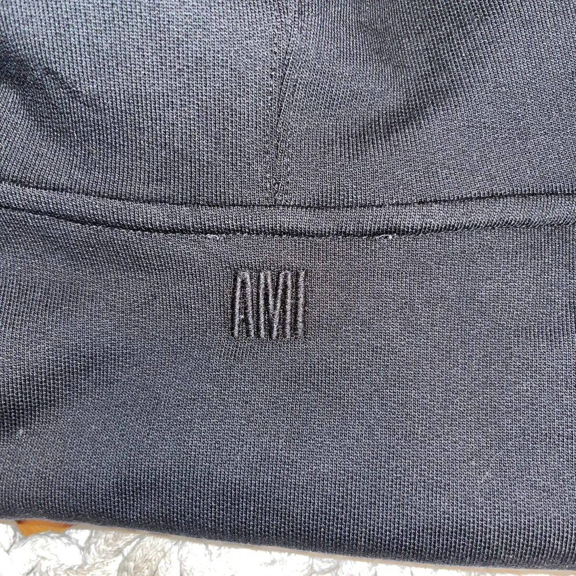 Svart hoodie från Ami - 92