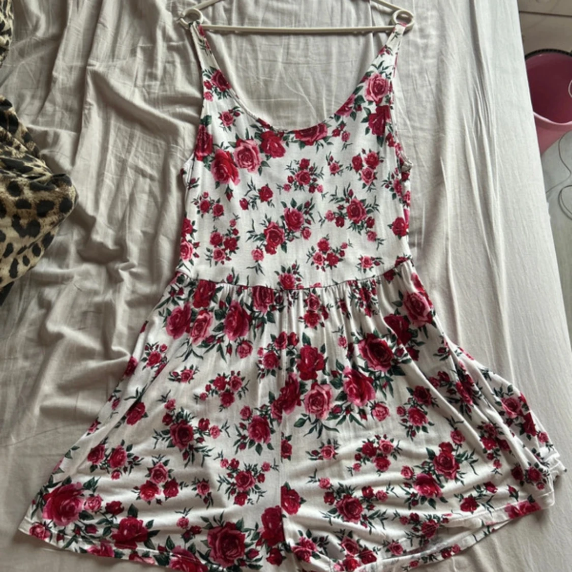 Blommig sommarplaysuit - 91