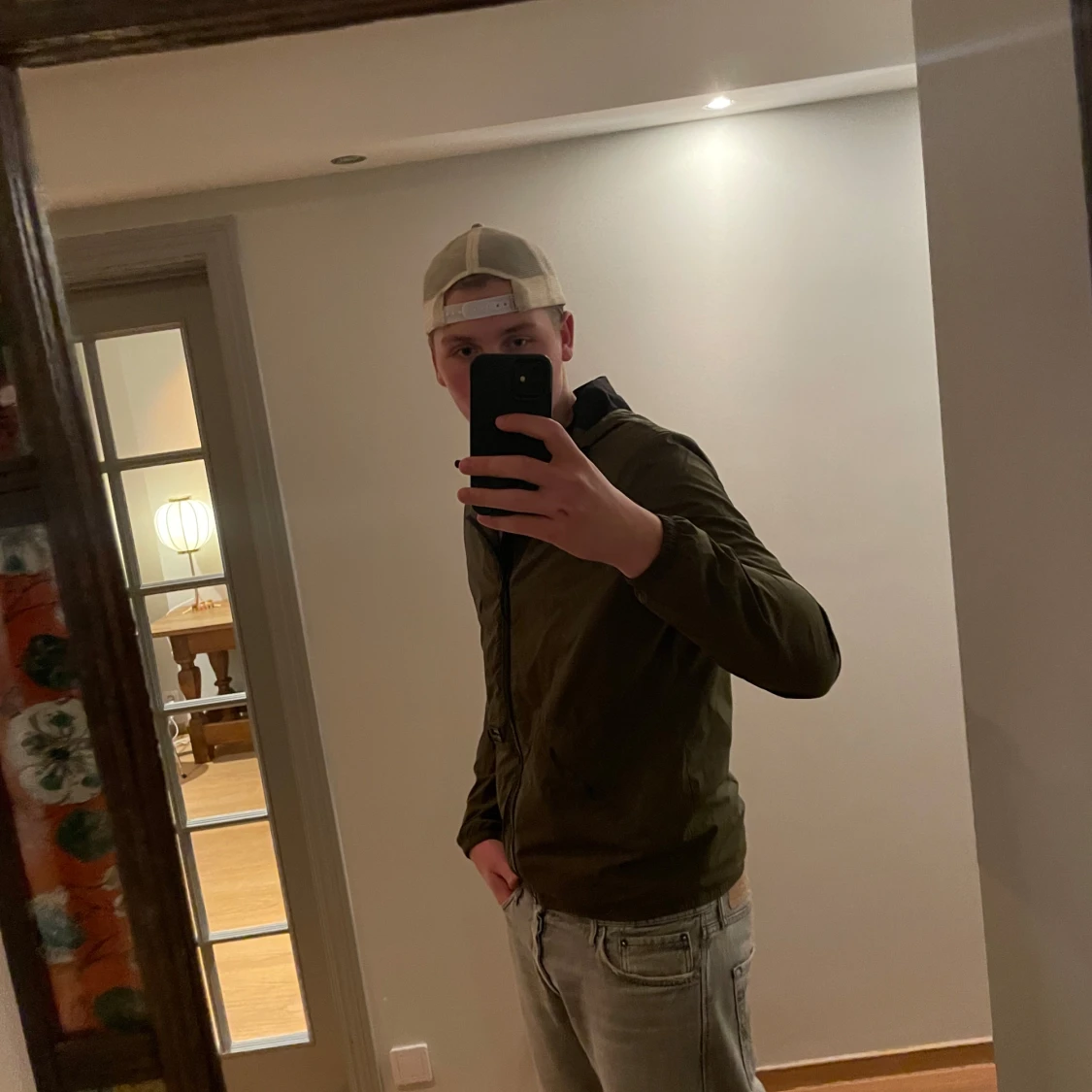 Grön vindjacka med huva - 90