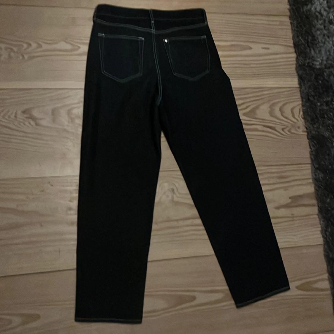 Svarta byxor från H&M - 90