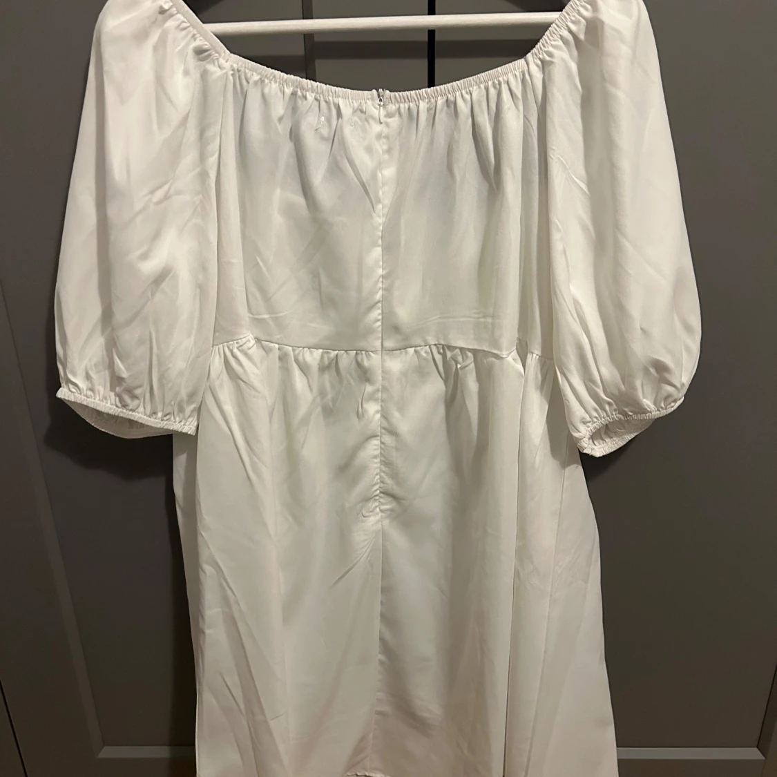 Vit klänning från Boohoo - 90