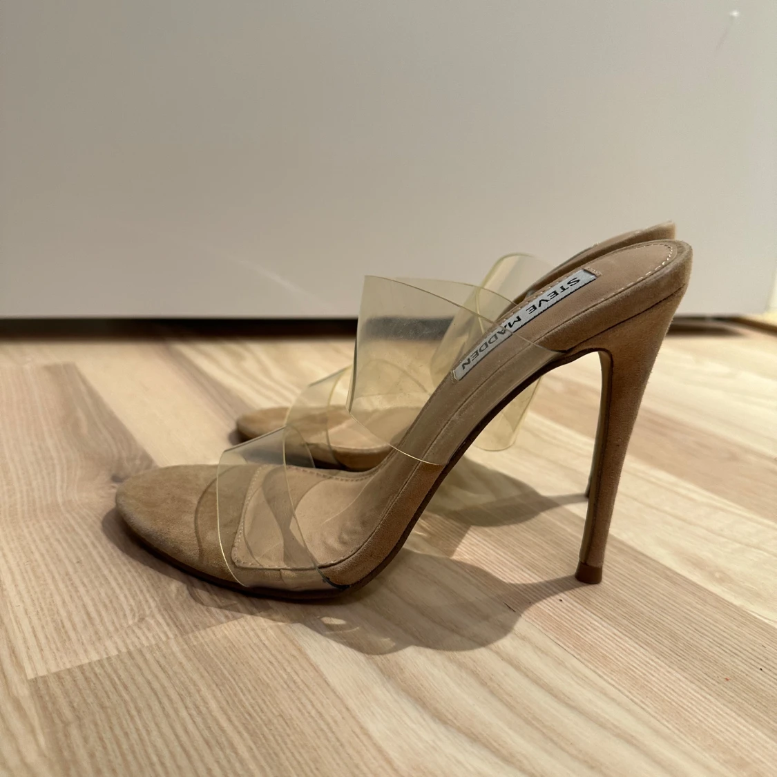 Beige klackskor från Steve Madden - 92