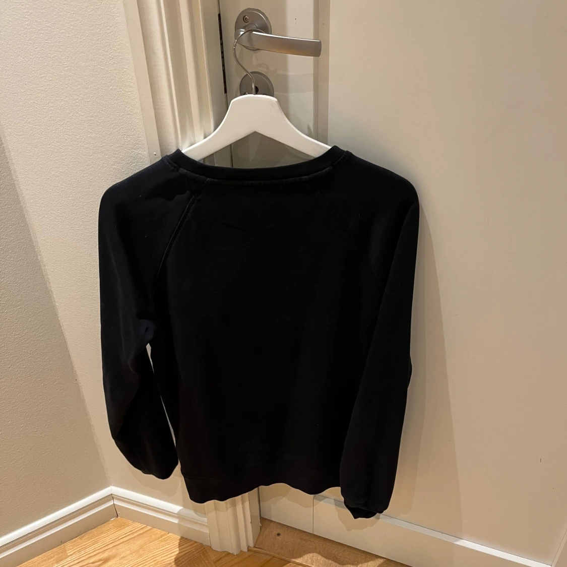 Svart långärmad tröja från GANT - 91