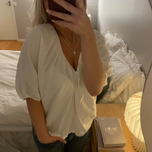 Vit blus - Så snygg vit blus🩷