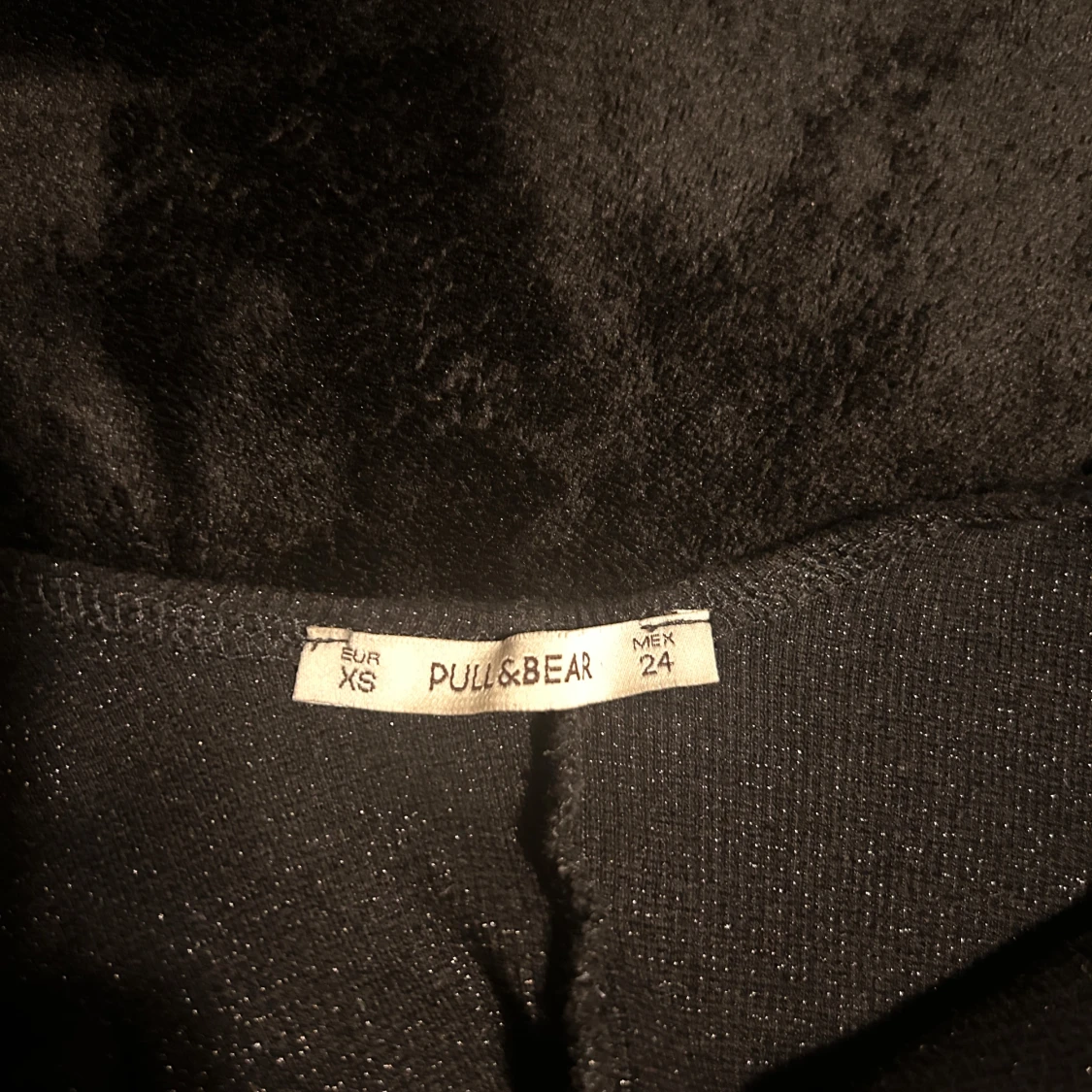 Svart glittrig klänning - Pull&Bear - 91