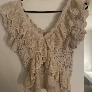 Stickad blus  - Använd få gånger 
