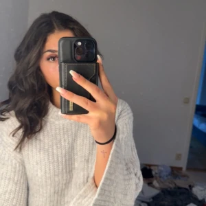 Grå stickad tröja - Säljer denna gråa tröjan i st Xs