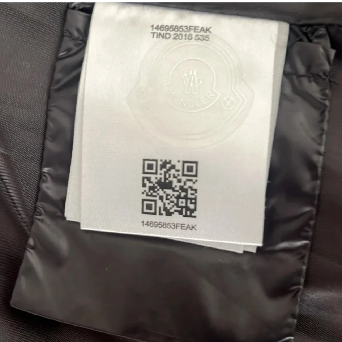 Svart dunväst från Moncler - 92