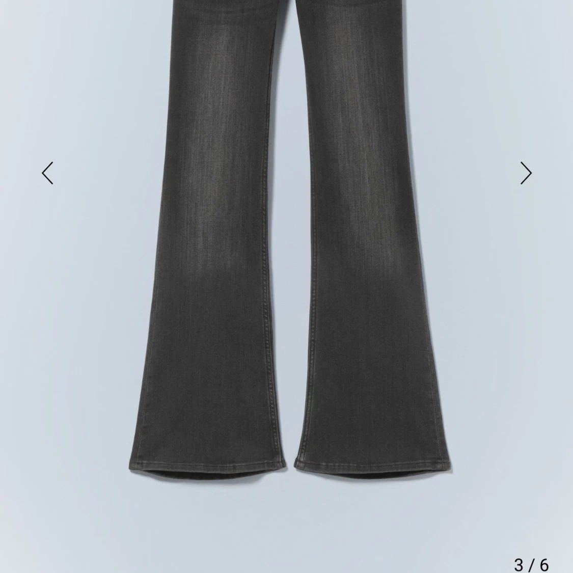 Svarta bootcut jeans