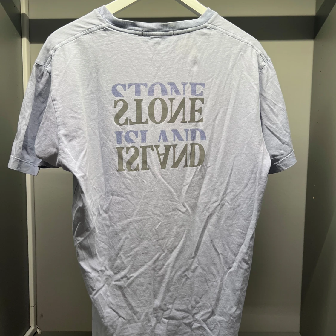 Ljusblå t-shirt från Stone Island - 90