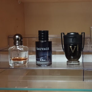 Parfym byte - Byter dessa 5 parfymer:  Swy Intensly 8/30 ml Dior sauvage 15/60 ml Invictus victory 35/50 ml Invictus 50/100 ml Joop homme 123/125 ml  Kan byta allt samtidigt mot en parfym eller enskild🙂👍