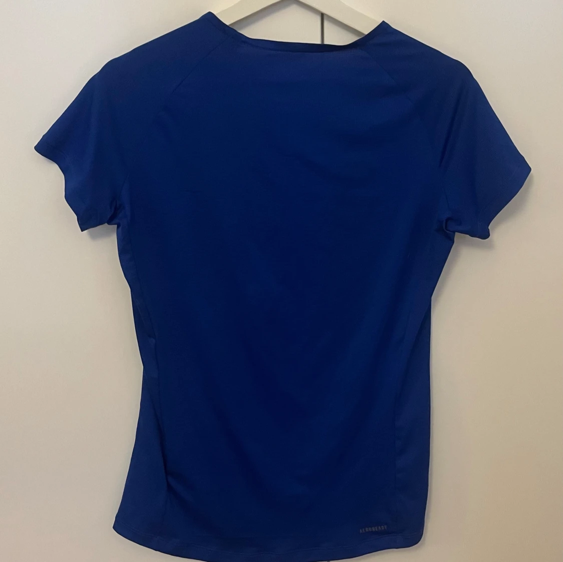 Blå adidas tränings tshirt  - 90