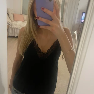  söt topp!! - Jätte fin topp i bra skick!💕💕💕