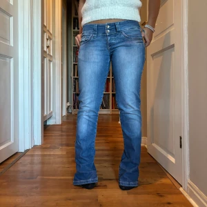 Low waisted pants  - Super cute low waisted pants 