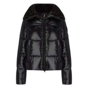 Save the duck jacka - Säljer denna ursnygga jacka från save the duck för den inte kommer till användning längre!💞 Obs på den jackan jag säljer är de inget fluff inuti 