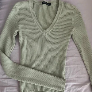 Brandy Melville Tröja - Brandy Melville tröja🫶 Jättesöt färg och stretchig💞