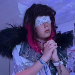 Columbina cosplay - Dokidoki SR. Köpt för ett år sen och använd ett par fåtal gånger. Kommer även med peruk.