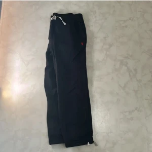 Ralph lauren byxor - Passar inte mig så ja säljer dem