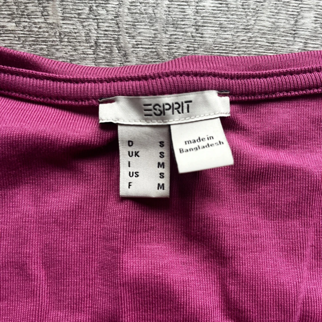 Rosa topp från Esprit - 90