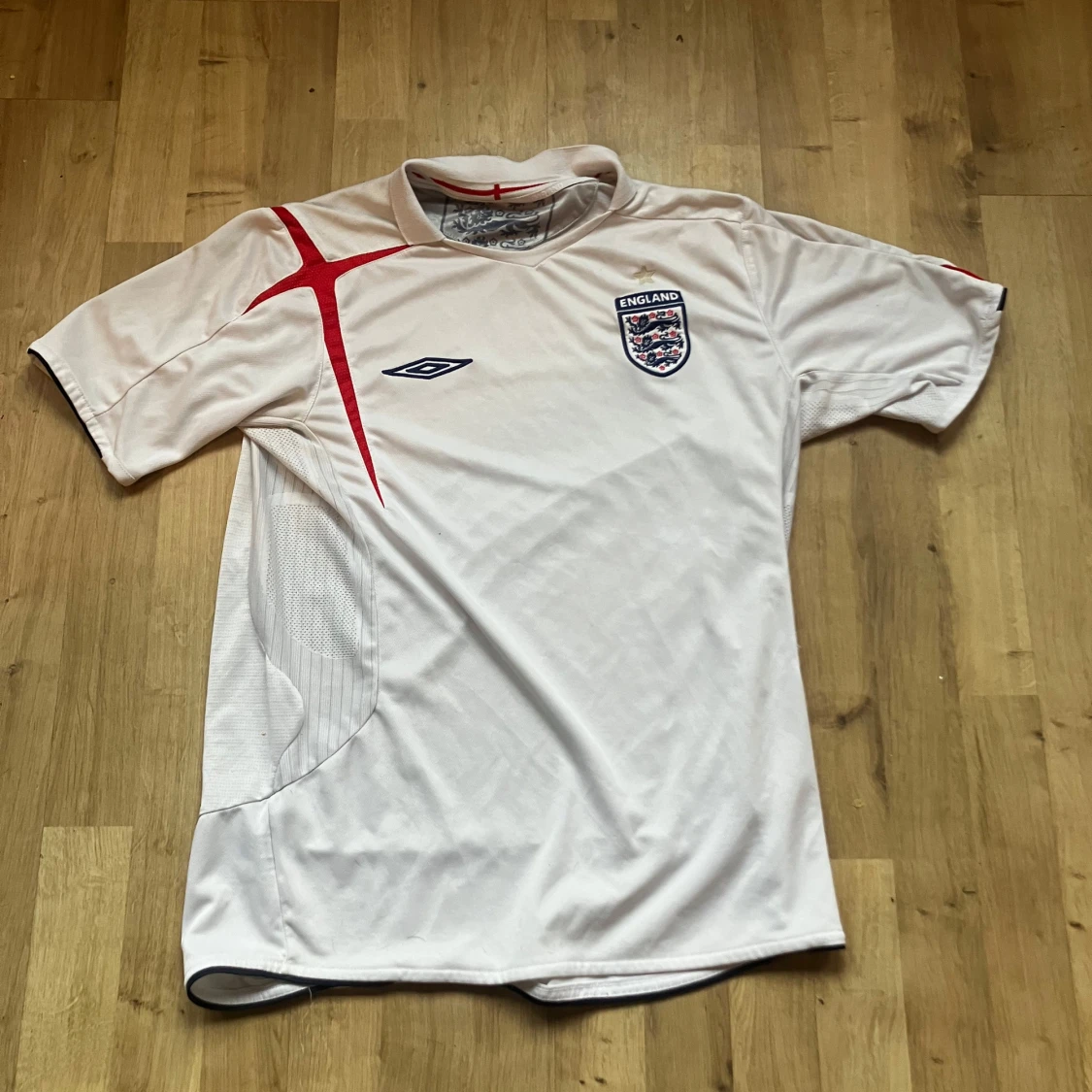 England hemmatröja från 05/07