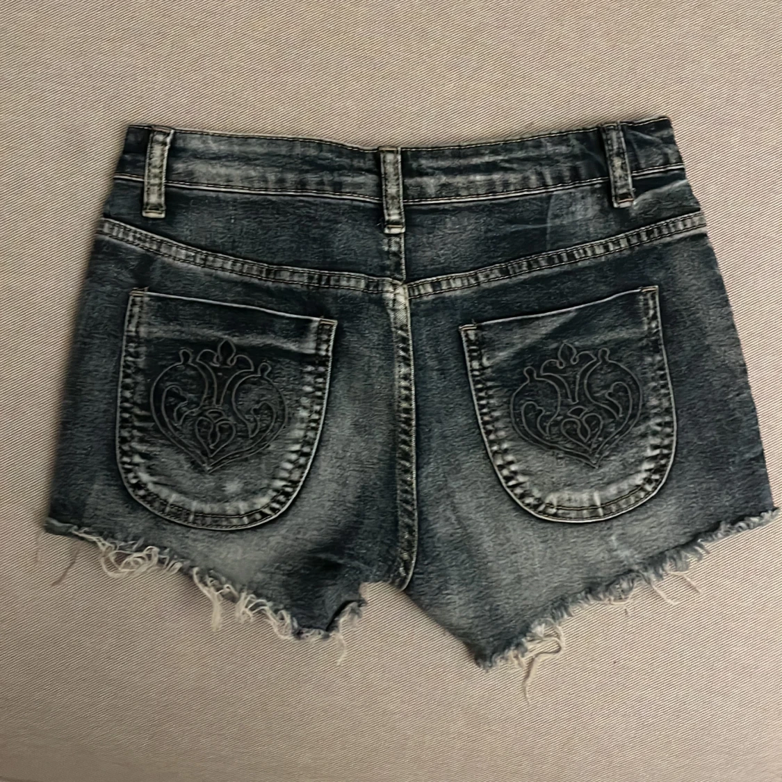 Jeansshorts med fransar från Shein - 1