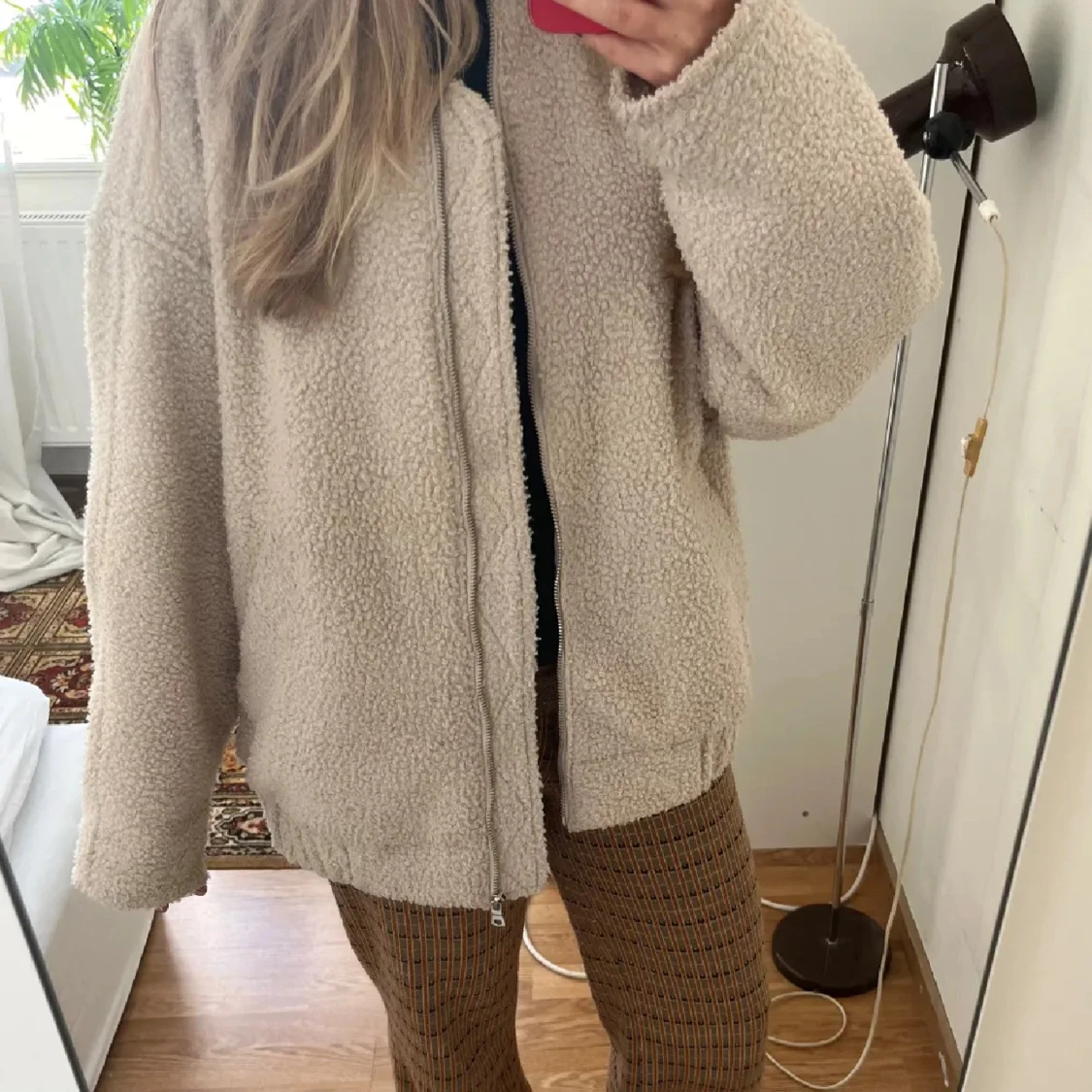 Beige teddyjacka från H&M