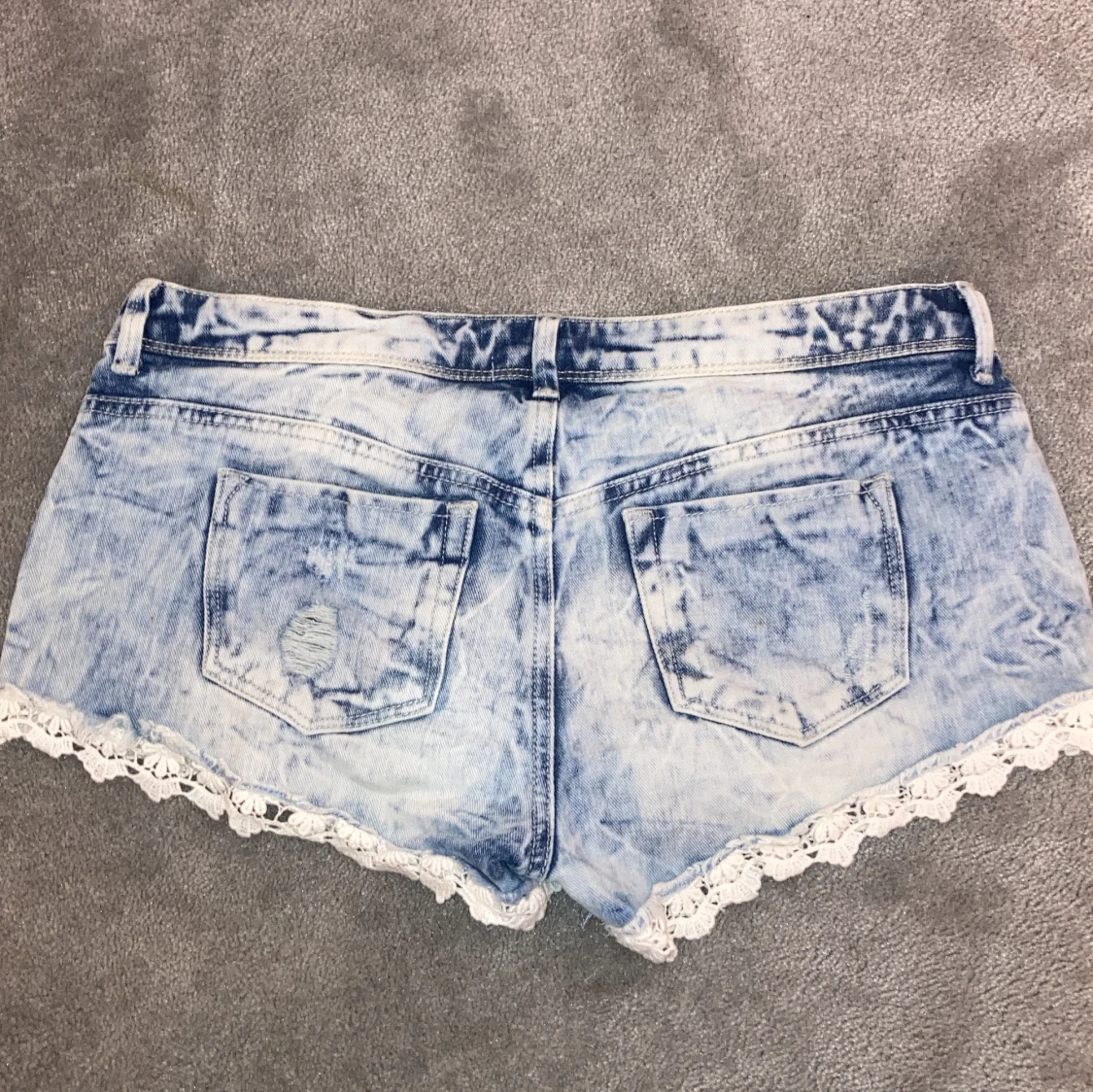 Blå jeansshorts med spets från Tally Weijl - 90