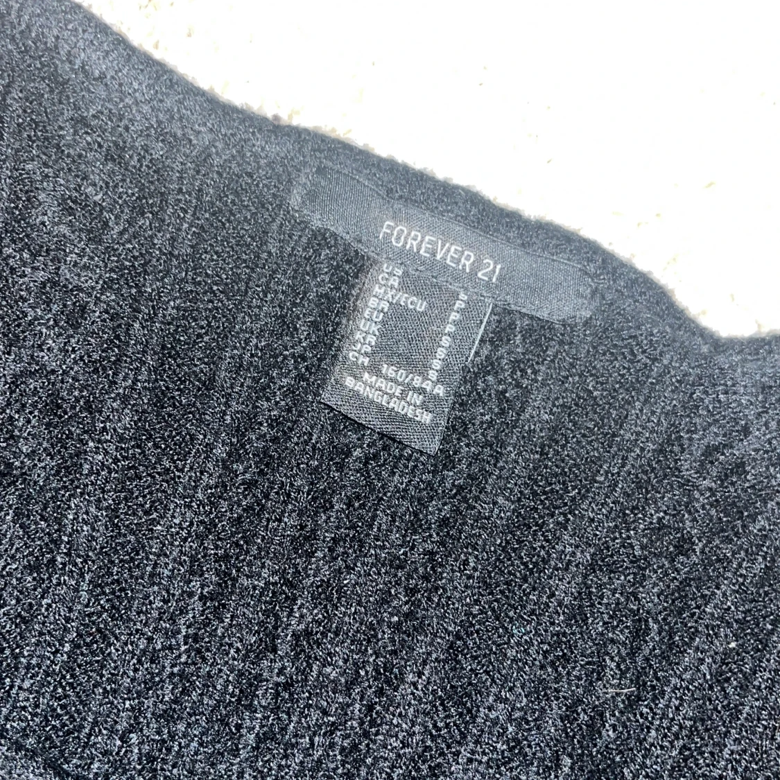 Svart stickad tröja från Forever 21 - 2