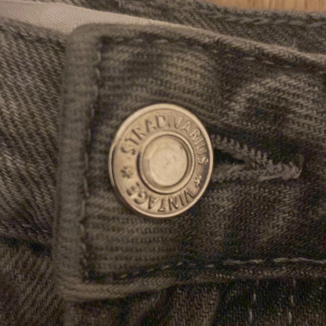 Grå jeansshorts från Stradivarius - 93