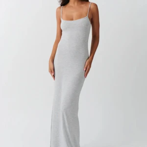 Långklänning - Knappt använd. Skriv vid funderingar