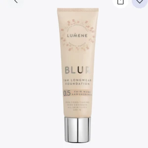Lumene Blur foundation - Lumene blur foundation i färgen 0,5 Fair nude. Aldrig använd då färgen är fel💗