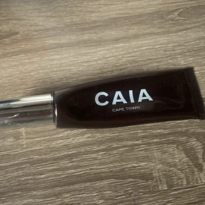 Caia liquid bronzer  - Bronzer från Caia, har bara ändvänt den några fåtal ggr.  I färgen cape town 