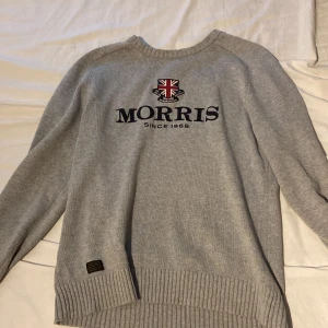 Morris tröja - Säljer en Morris tröja i storlek M men passar S bra också, ja skulle säga att skicket är ungefär 8/10. Skriv gärna vid frågor!