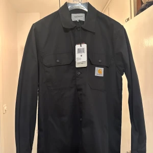 Carhartt  Master Shirt stl M - Helt ny Carhartt Master shirt i storlek M, etiketter sitter kvar.