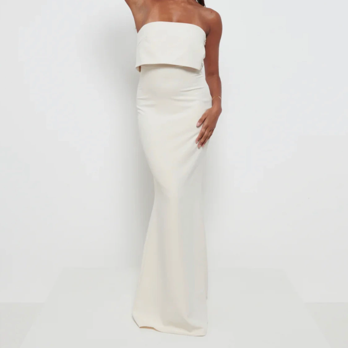 Söker denna kläning ifrån asos  - 37