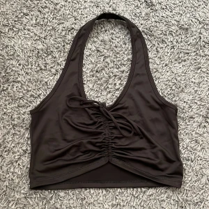 Topp  - Linne som aldrig kommit till användning 