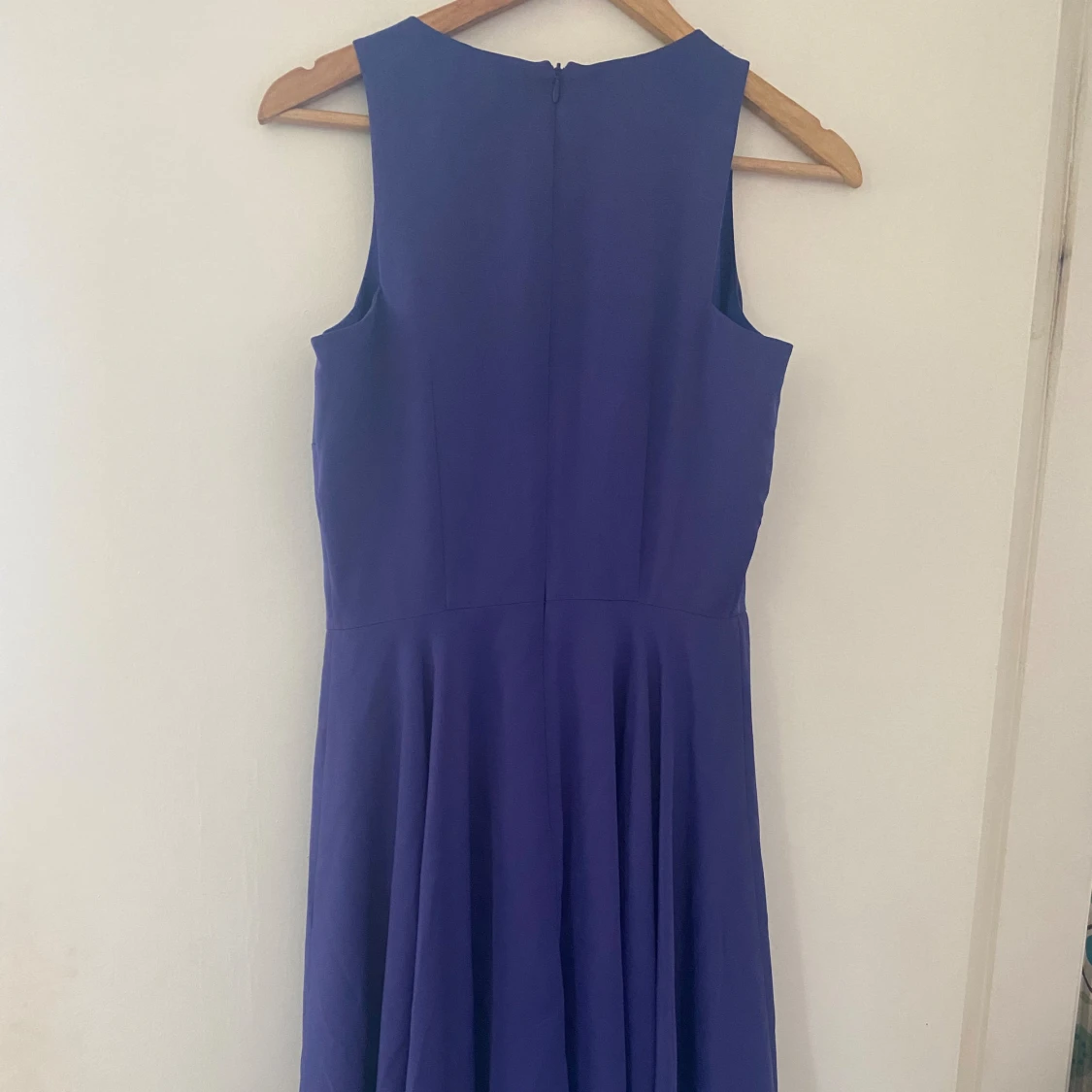 Blå ärmlös klänning från Simple - 90