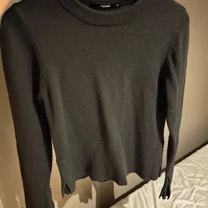 Stickad tröja  - Stickad tröja från Bikbok 