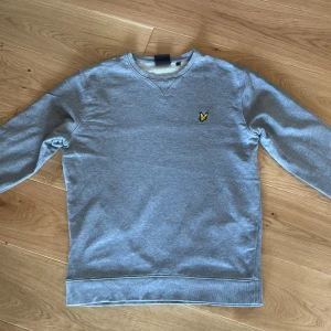 Lyle & Scott Tröja - Gott skick