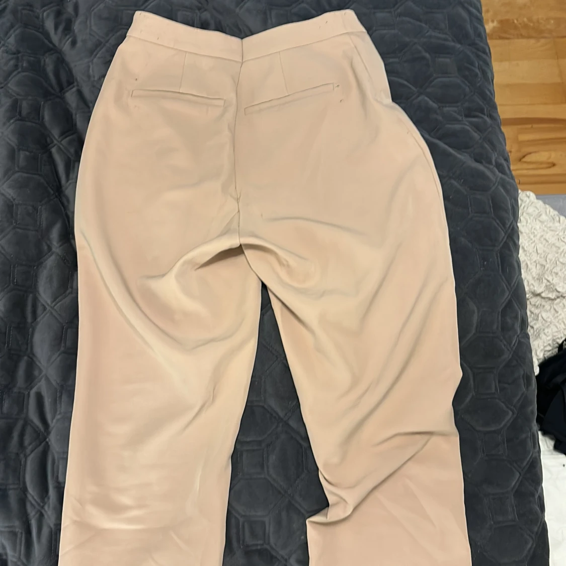Beiga kostymbyxor  - 92