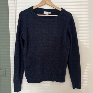 Stickad tröja - Passar xs-M