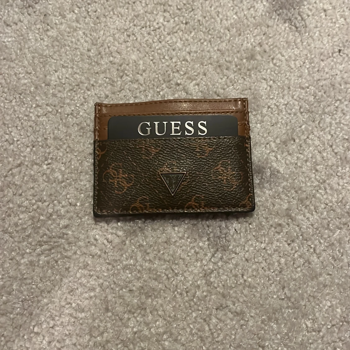 Guess plånbok 