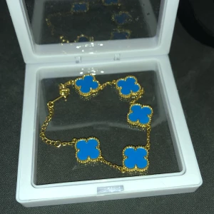 Fyrklöver armband  - Ett van cleef liknade armband som är helt nytt 