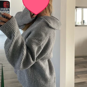 Stickad tröja  - Används aldrig löngre💖