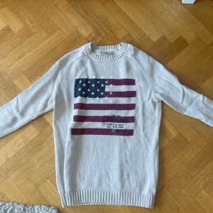 Stickad tröja - Fin stickad tröja! Perfekt till hösten