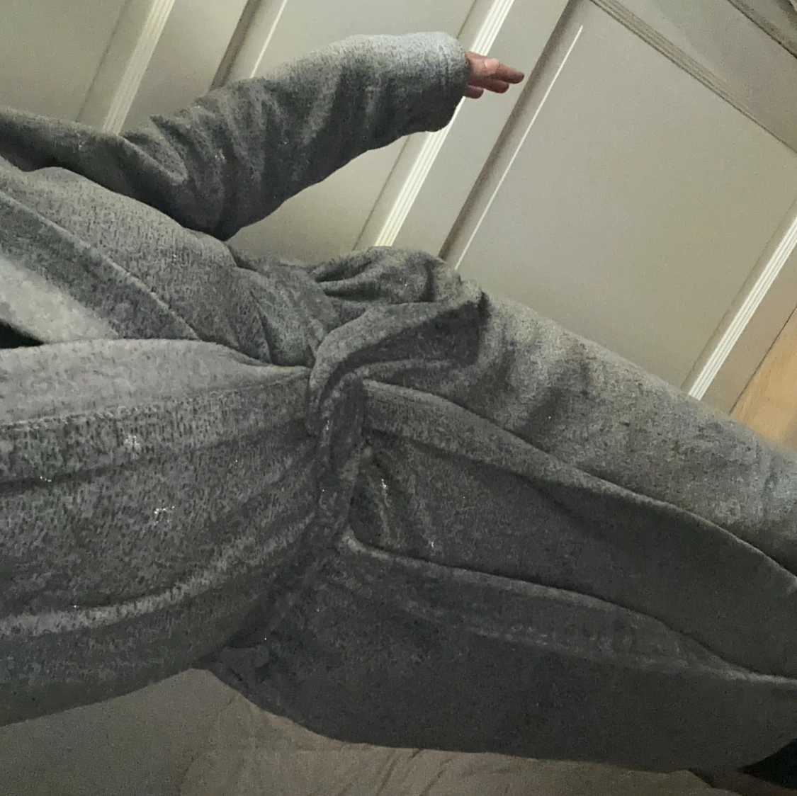 Grå långärmad morgonrock - 92