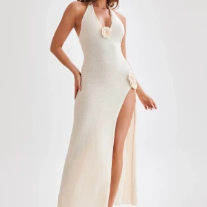 Meshki klänning - Cherie knit halter maxi dress från Meshki i storlek XS. Oanvänd och kvar i sin påse med lappar kvar. 