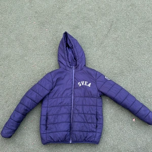 Svea jacka - Rensade garderoben och hittade en gamla jacka från Svea i fint skick