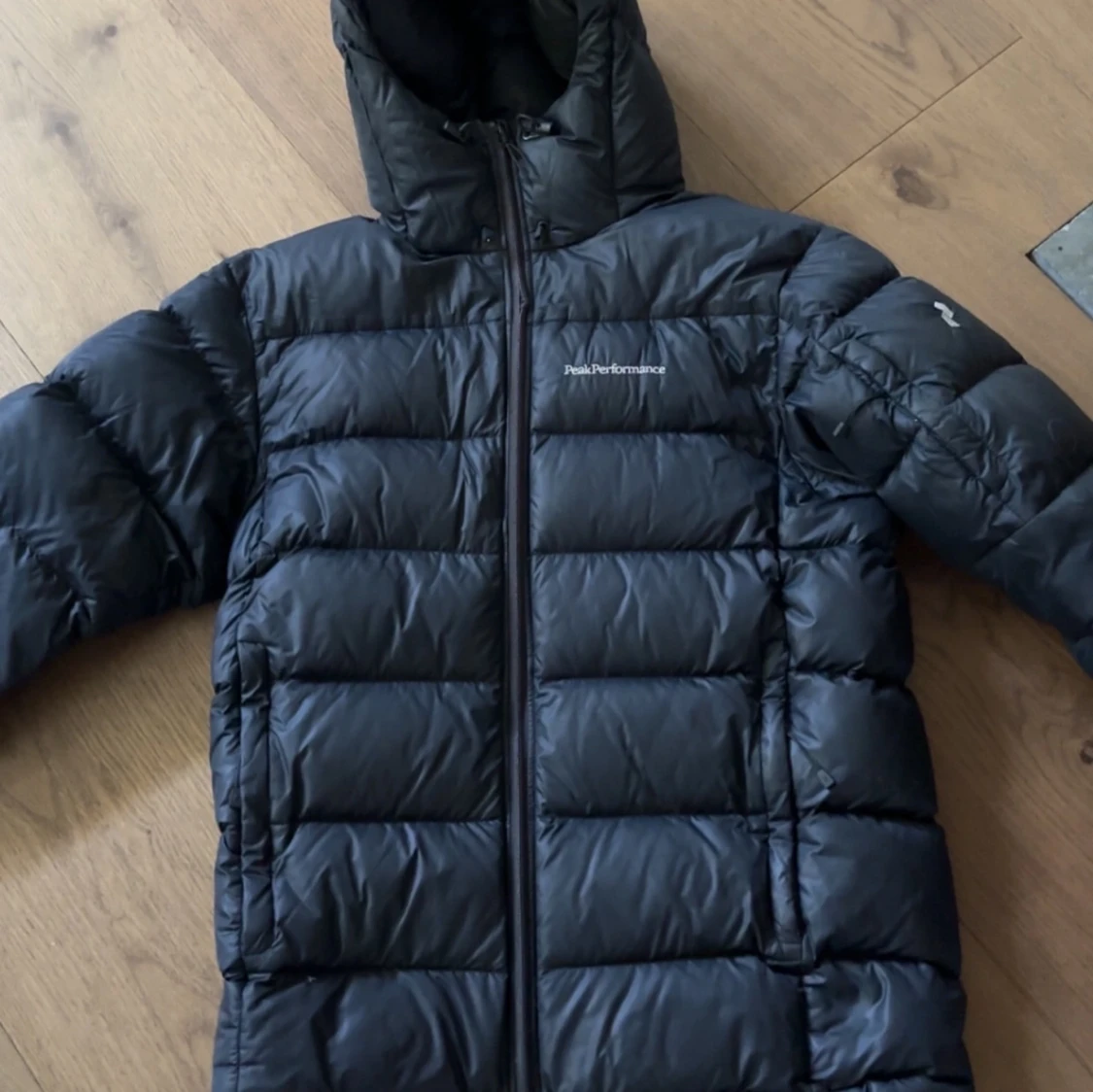 Peak perfermance frost down jacka