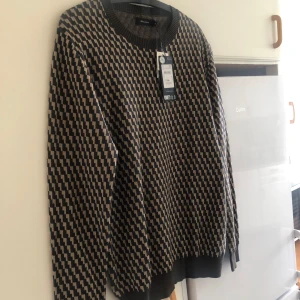 Tröja - Oanvänd fin tröja 